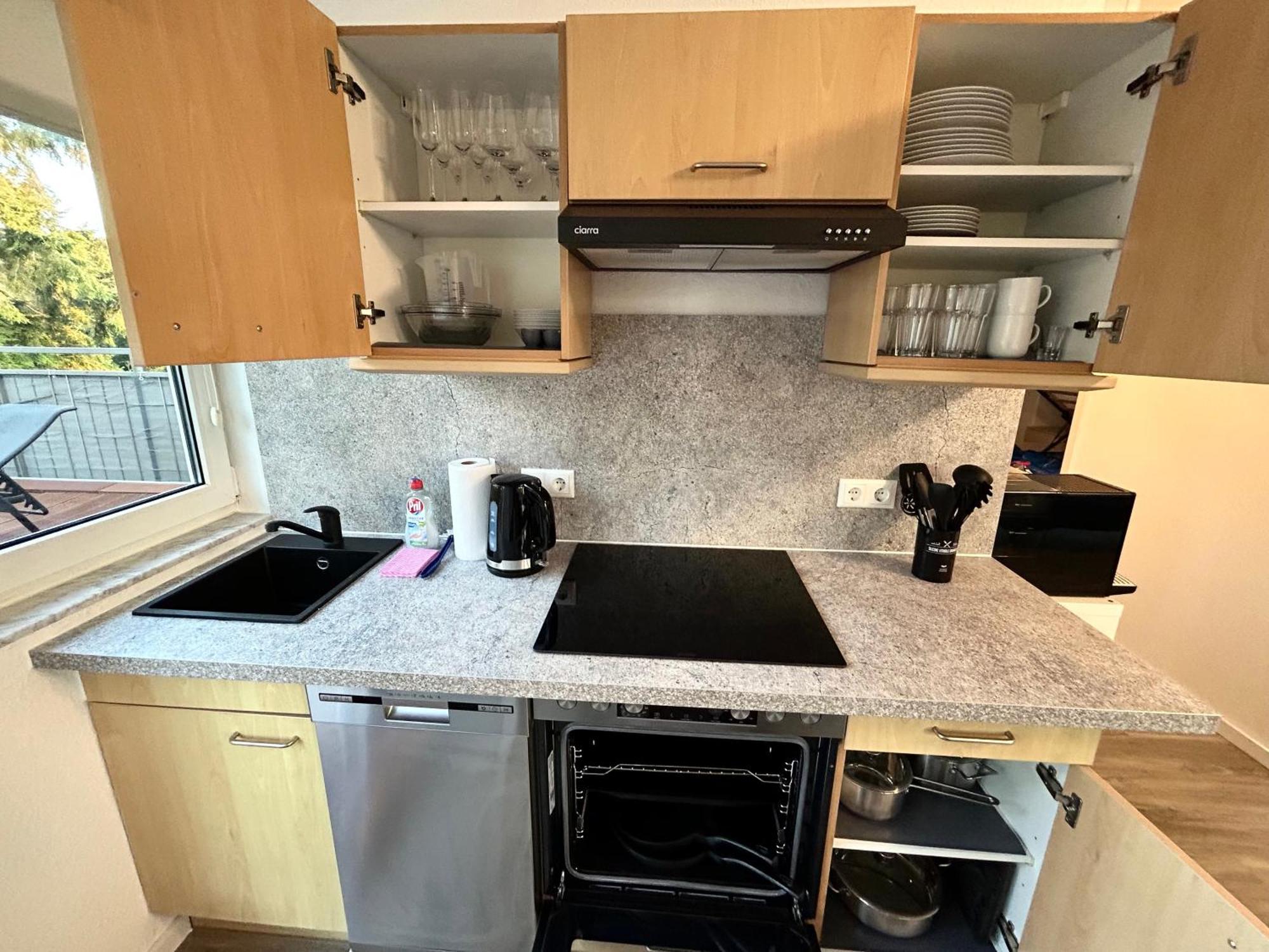 Lgh-Moderne, Ruhige Wohnung, Naehe Zum Flughafen Und Autobahn, 24H-Self-Check-In, Vollausgestattet, Disneyplus, Waschmaschine Langenhagen  ภายนอก รูปภาพ